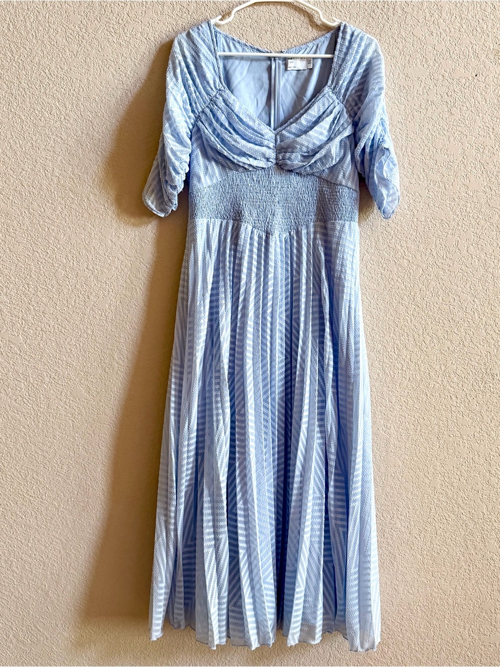 ASOS Women’s Size 8 Pleated Midi Maxi Dress Light Blue‎ Feminine Chiffon Retro